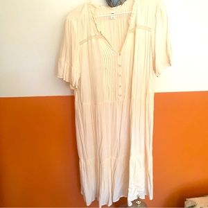 Flowy cream dress
